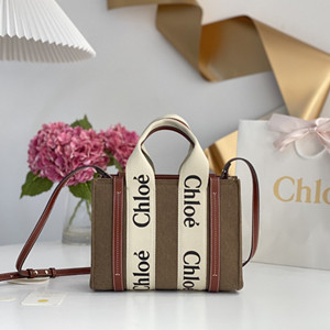chloe 26.5cm small woody tote bag with strap