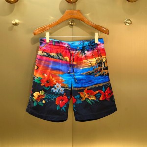 dolce & gabbana jogging shorts with hawaiian print