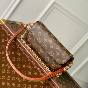 lv louis vuitton wallet on chain ivy #m81911