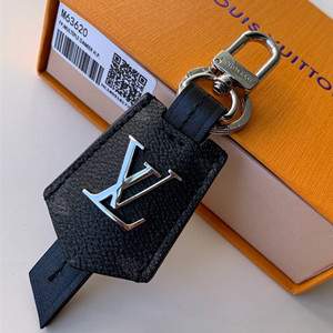 lv louis vuitton cloches-cles bag charm and key holder #m63620