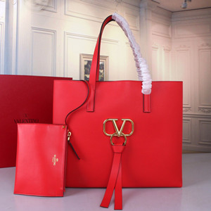 valentino large e/w v-ring shopper bag