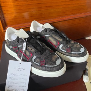 valentino vl7n low-top calfskin sneaker with bands shoes
