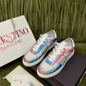 valentino vl7n low-top sneaker in calfskin and mesh fabric with bands shoes