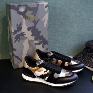 valentino rockrunner camouflage noir metallic sneaker shoes