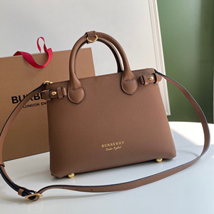 burberry 26cm the small banner in leather bag and house check