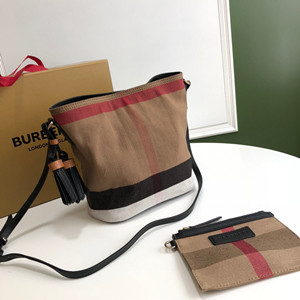 burberry the ashby shoulder bag