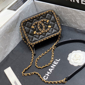 chanel clutch with chain bag #a84452