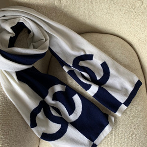 chanel cashmere scarf 200cm x 60cm