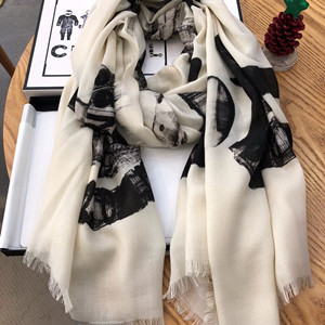 chanel scarf 135cm x 190cm