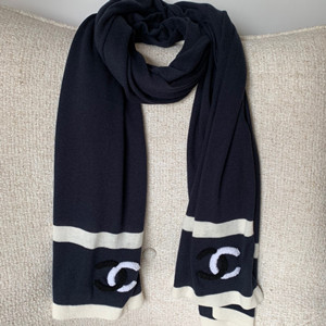 chanel scarf 75cm x 195cm