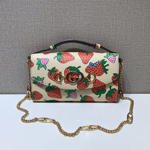 gucci zumi strawberry print mini bag #564718