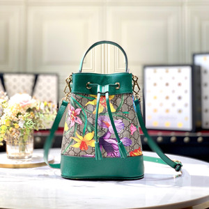 gucci online exclusive ophidia gg flora small bucket bag #550621