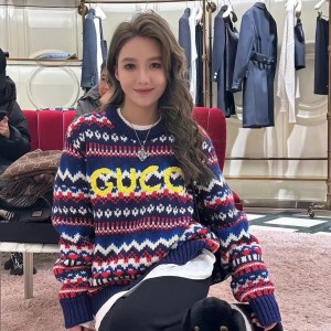 gucci knit wool sweater with gucci embroidery