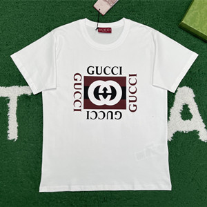 gucci cotton jersey t-shirt with gucci print