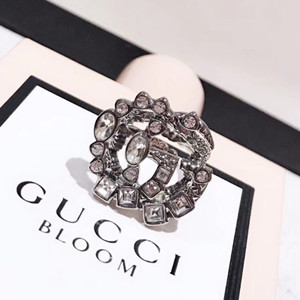 gucci crystal double g ring