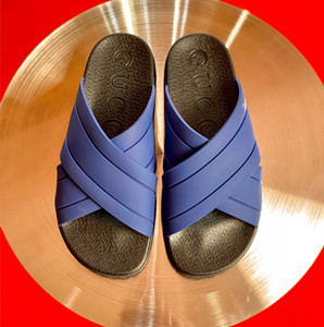 gucci rubber slide sandal shoes