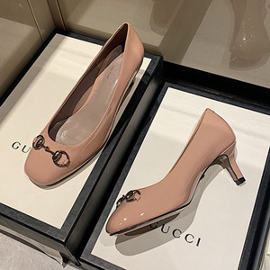 gucci pump with horsebit shoes
