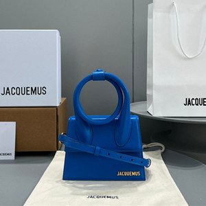 jacquemus 18cm le chiquito noeud coiled handbag