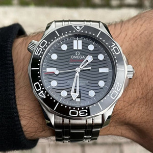 omega seamaster diver 300m co-axial master chronometer 42mm