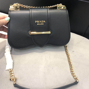 prada sidonie leather shoulder bag #1bd184
