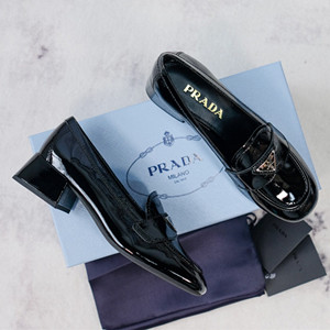prada patent leather loafers shoes 9A+ quality