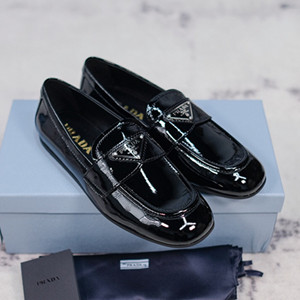 prada patent leather loafer shoes 9A+ quality