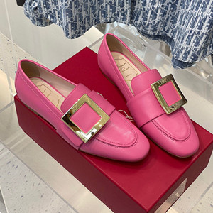 roger vivier soft metal buckle loafers in leather shoes