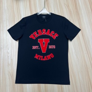 versace varsity logo t-shirt