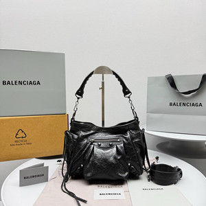 balenciaga women's le city bucket bag small