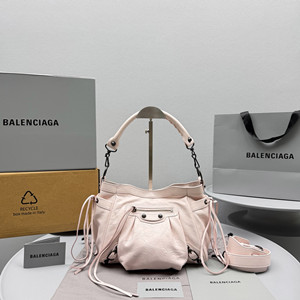 balenciaga women's le city bucket bag small