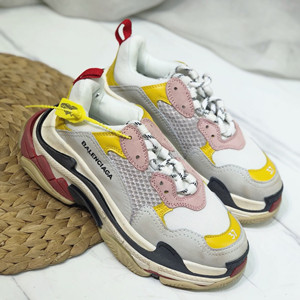 balenciaga triple s trainers shoes