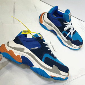 balenciaga triple s trainers shoes
