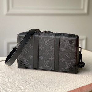 lv louis vuitton soft trunk wallet #m45671