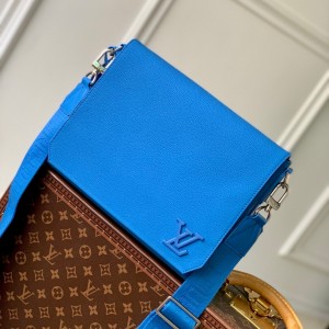 lv louis vuitton takeoff messenger bag #m22505