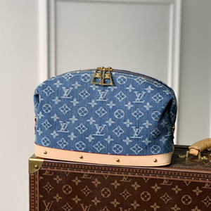lv louis vuitton pochette cosmetique gm bag #m24317