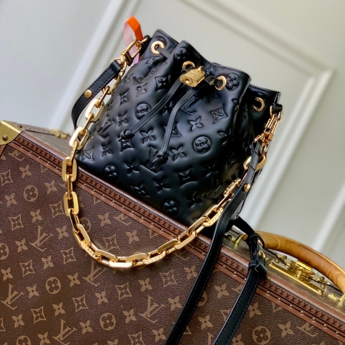 lv louis vuitton coussin bucket bag #m26530
