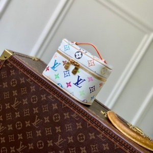 louis vuitton lv x tm nice nano cosmetic bag #27941