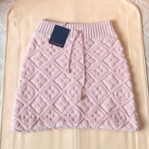 lv louis vuitton pink monogram knit set