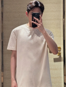 lv louis vuitton monogram gradient t-shirt