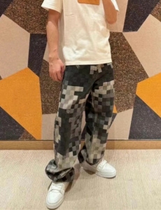 lv louis vuitton damoflage skate denim