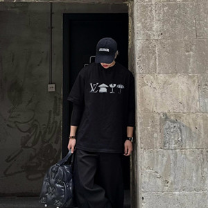 lv louis vuitton printed signature t-shirt