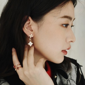 lv louis vuitton earrings