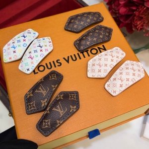 lv louis vuitton hair clip