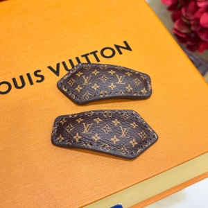 lv louis vuitton hair clip