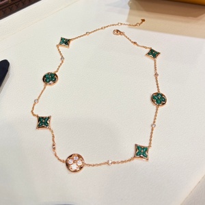 lv louis vuitton necklace