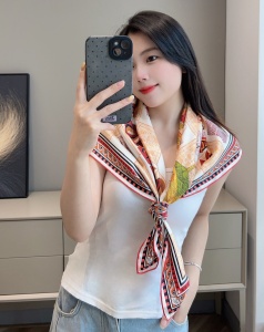 9A+ quality lv louis vuitton scarf 90x90cm
