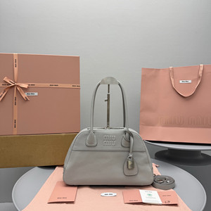 miumiu vivant nappa leather bag