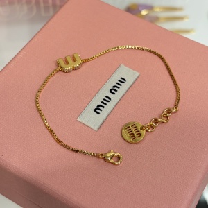 miumiu bracelet