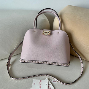 valentino garavani 28cm rockstud calfskin shoulder bag