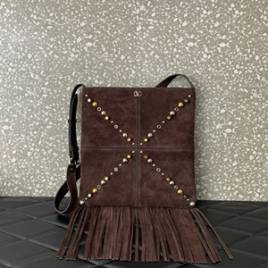 valentino 30cm garavani nellcôte shoulder bag in suede with fringes